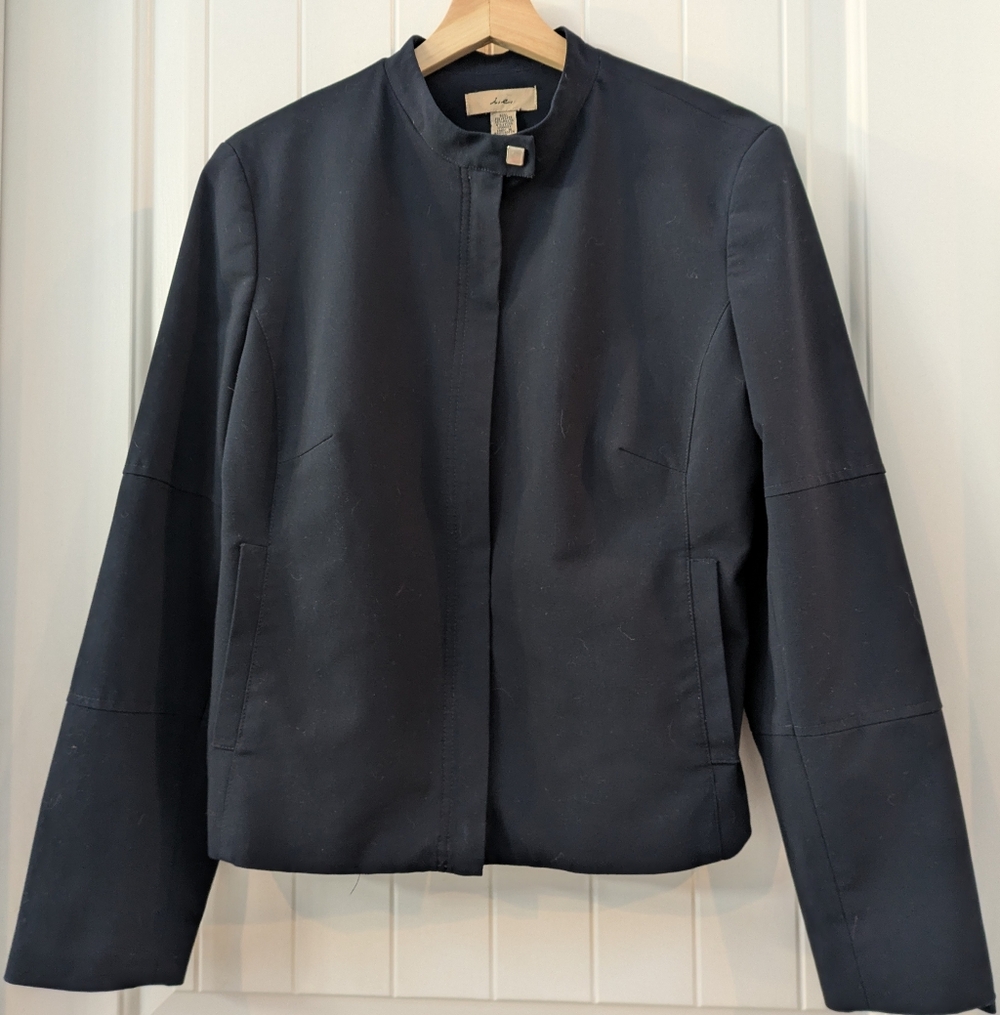 i.e. Navy Minimalist Stand-Collar Jacket